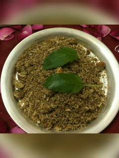 धनिया पंजीरी (Dhaniya Panjiri recipe in hindi) रेसिपी मुख्य फोटो