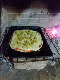 Una foto de Pizza a la parrilla