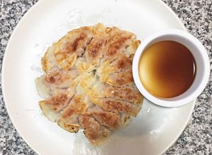 รูปของ 🥟เกี๊ยวซ่า🥟