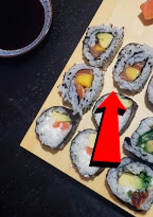 Una foto de Uramaki (sushi)