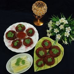 A picture of Beetroot Tikki.