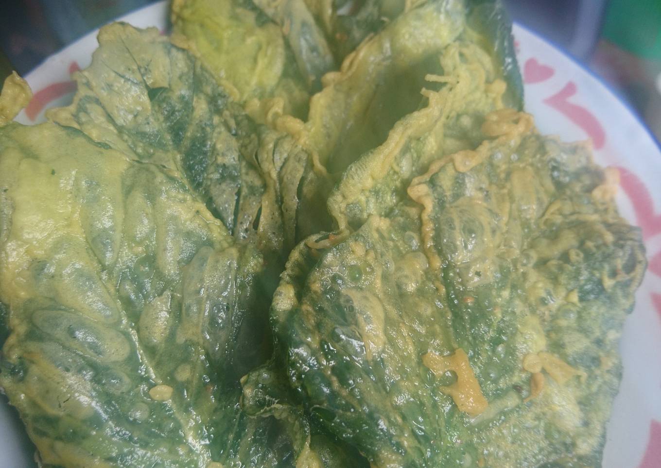 Bebek Renyah Sederhana dengan Bayam