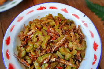 Resep Oseng Pare Teri Pedas yang Enak