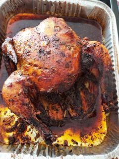 Una foto de Pollo estilo peruano, pero al horno