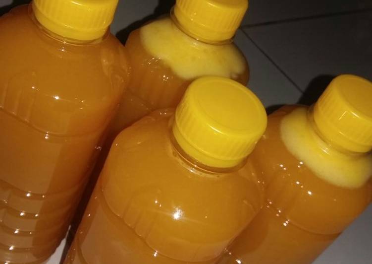 Langkah membuat Minuman segar kunyit blimbing wulu legit