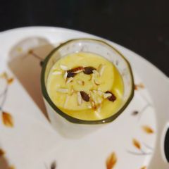 A picture of Mango shake.