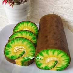 รูปของ Hurricane Pandan Roll Cake (Metode All In One)