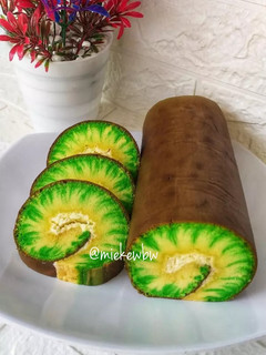 Foto resep Hurricane Pandan Roll Cake (Metode All In One)