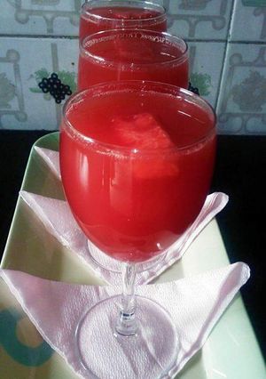 A picture of Watermelon juice.
