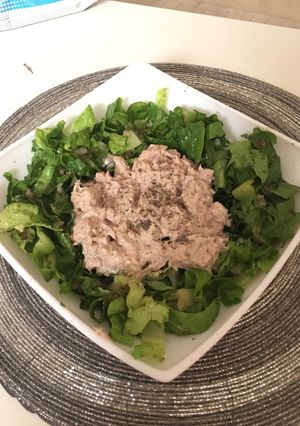 صورة لوصفة سلطة تونا🐟