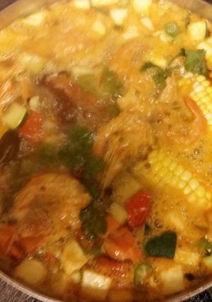 Una foto de Sopa de verduras con camarón seco