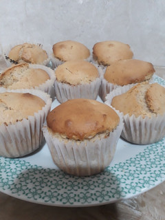 Una foto de Cupcakes de limón y nueces