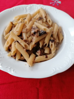 Foto di Penne radicchio salame e fontina