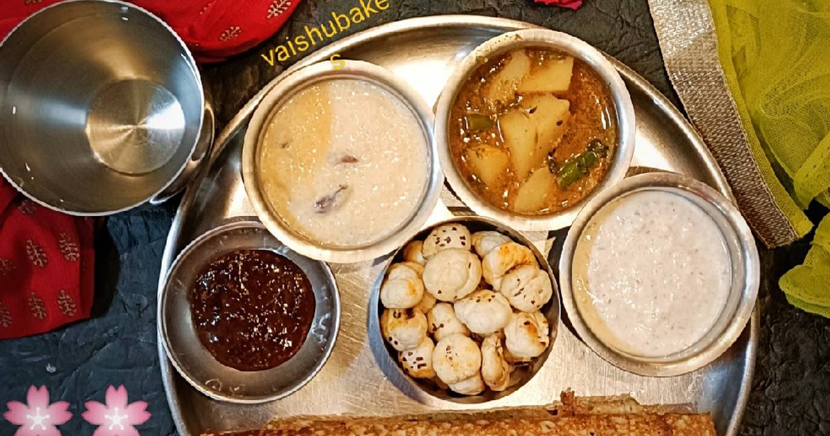 Falahari Thali/ Vrat ki thali / Southern Vrat Thali Recipe by Vaishali ...