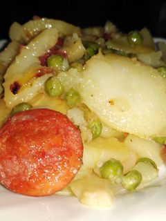 Tepsis krumpli extrákkal recept fotója
