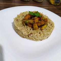 Foto principal de Arroz integral yamaní con salteado de verduras
