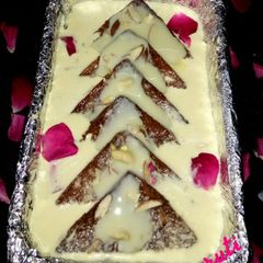 A picture of Shahi Tukra.