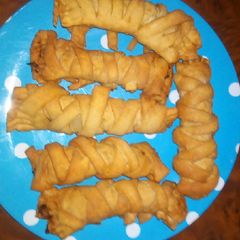 A picture of Strips meat pie.
