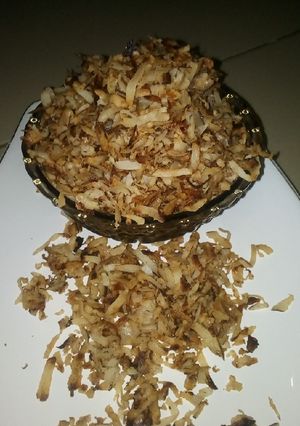 A picture of Coconut flakes.