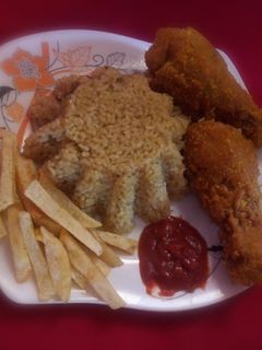 صورة لوصفة فراخ كنتاكي وأرز ريزو 🍗🍚🍟