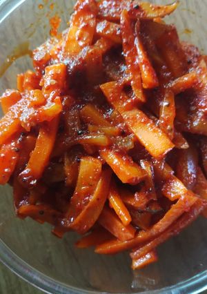 A picture of Instant carrot and mango pickle.