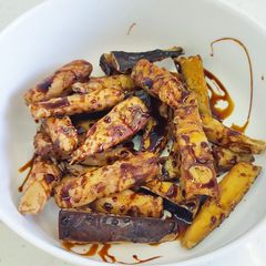 A picture of Spanish eggplants with molasses.
