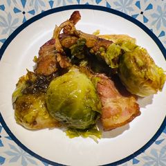 Thanksgiving Bacon 🥓 Brussel Sprouts A picture of Thanksgiving Bacon 🥓 Brussel Sprouts.