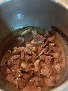A picture of Beef broth.