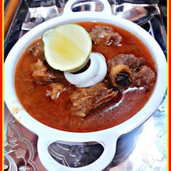 A picture of Onion mutton masala.