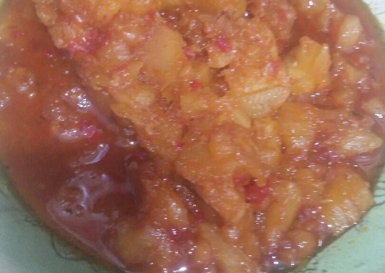 Cara Gampang Membuat Sambal Buah Nenas yang Enak Banget