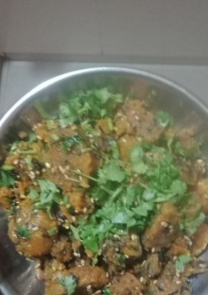 મેથીના મુઠીયા (Methi Muthiya recipe in Gujarati) રેસીપી મુખ્ય ફોટો