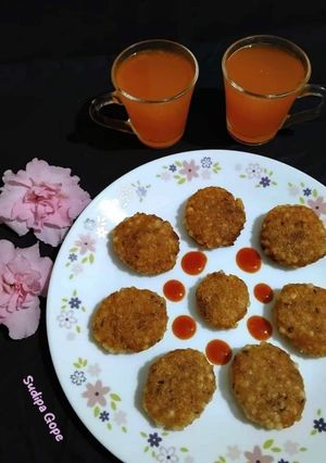 A picture of Sabudana Vada.