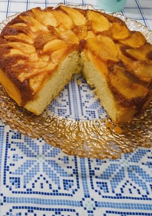 Una foto de Torta de manzana invertida