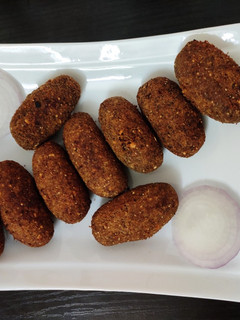 மீந்த சாத கபாப் (leftover rice kabab) செய்முறை முக்கிய புகைப்படம்