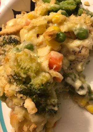 A picture of Chicken and veggie casserole.