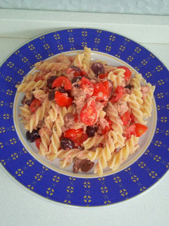 Foto di Fusilli light con pomodorini tonno e olive 🍅