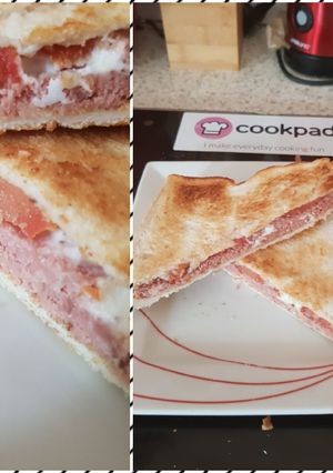 A picture of My Corned Beef on Toast & Tomatoes.