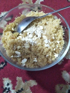 सूजी हलवा (Sooji Halwa recipe in hindi) रेसिपी मुख्य फोटो