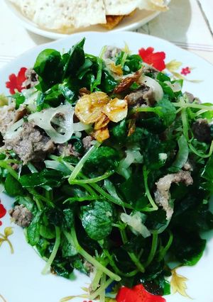 Hình của món Gỏi thịt bò rau càng cua.