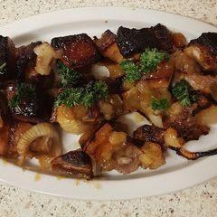 A picture of Belly Pork onion and Apple.
