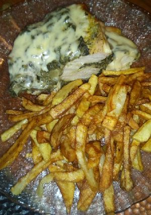 Una foto de Pechuga de pollo rellena con verdura