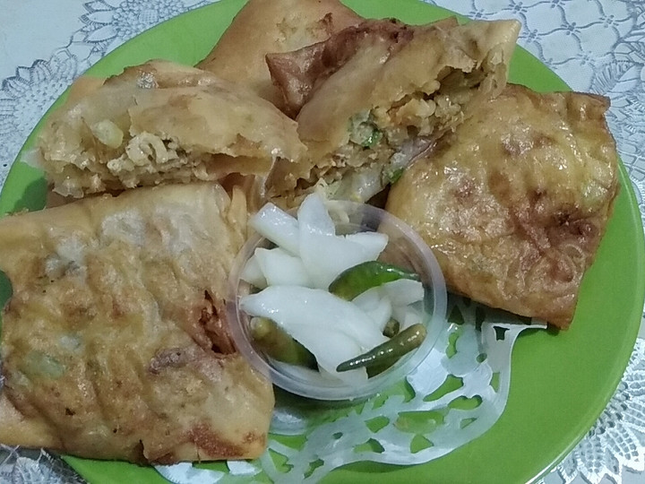 Cara Gampang Membuat Martabak Rumahan Isi Mie Telor &amp;amp; Kekian Udang yang Enak Banget