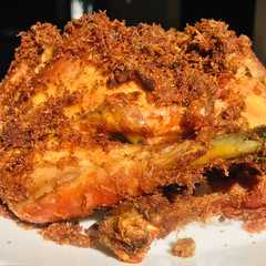 รูปของ Ayam goreng lengkuas