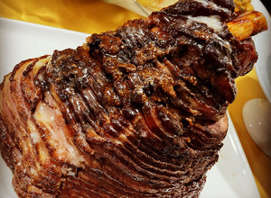 A picture of Honey brown sugar glazed ham.