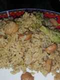 Arroz con brócoli y salchichas