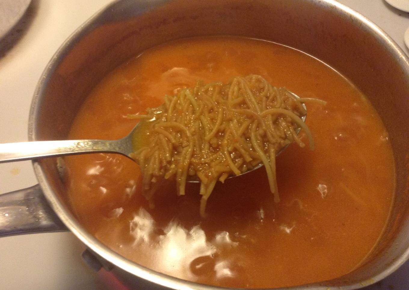 Sopa de fideo