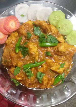 A picture of Chicken Bhunna Masala.