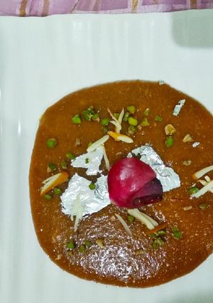 A picture of Lachko moong dal halwa.