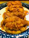 Chicken 🐔 and Waffles 🧇with a Spicy 🥵Maple Sauce