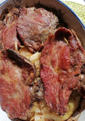 Tarja savanyú káposzta ágyon recept fotója